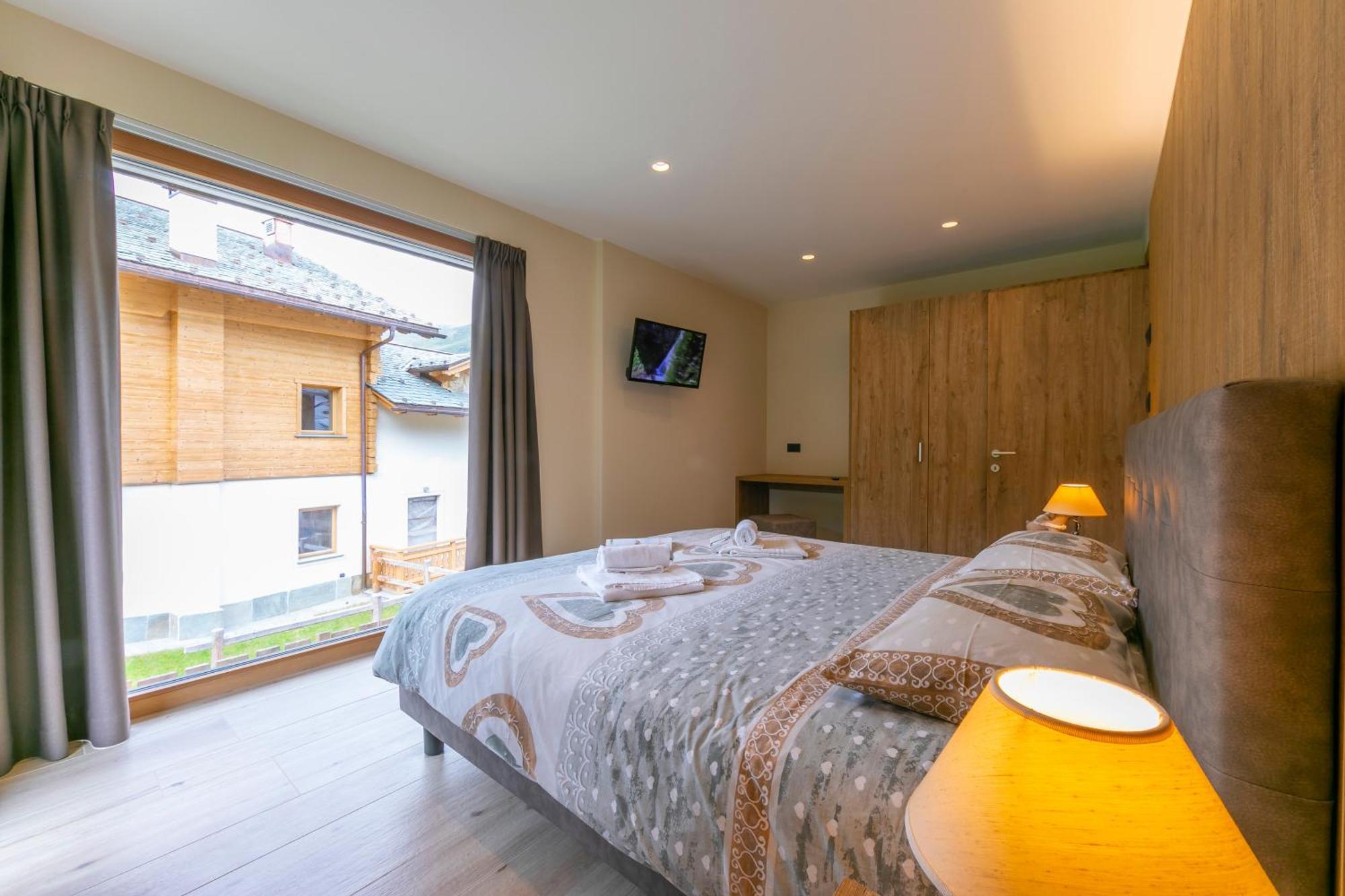 Casa Luminosa Ski In -ski Out 100m - Happy Livigno