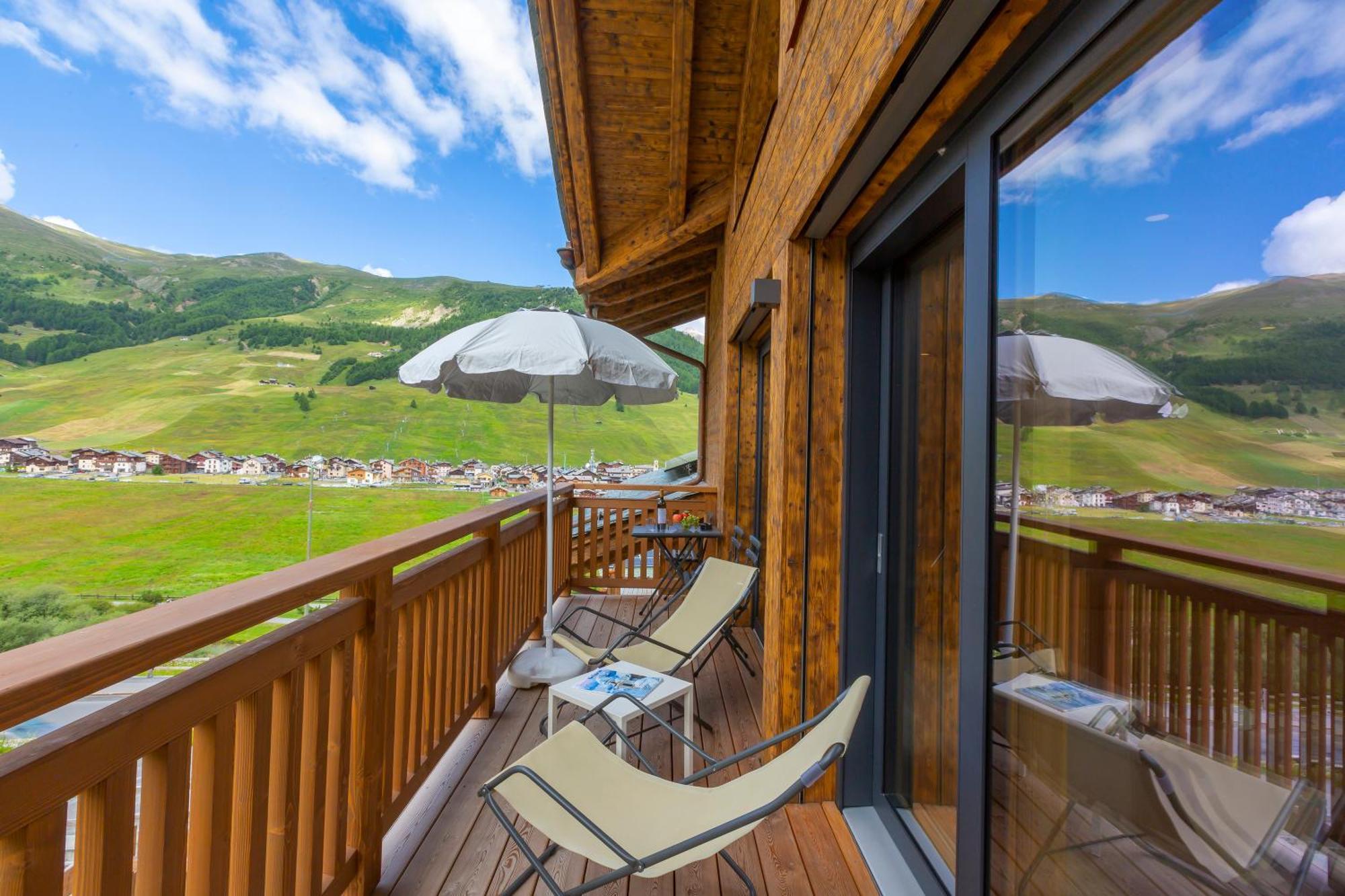 Casa Luminosa Ski In -ski Out 100m - Happy Livigno